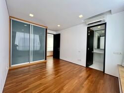 Queen's Road (D10), Detached #596398801